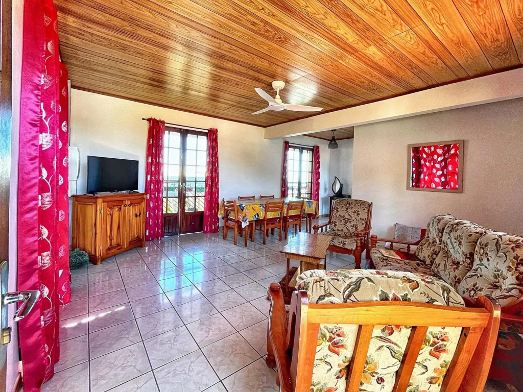 Maison de 3 chambres avec vue sur la mer terrasse amenagee et wifi a Saint Leu