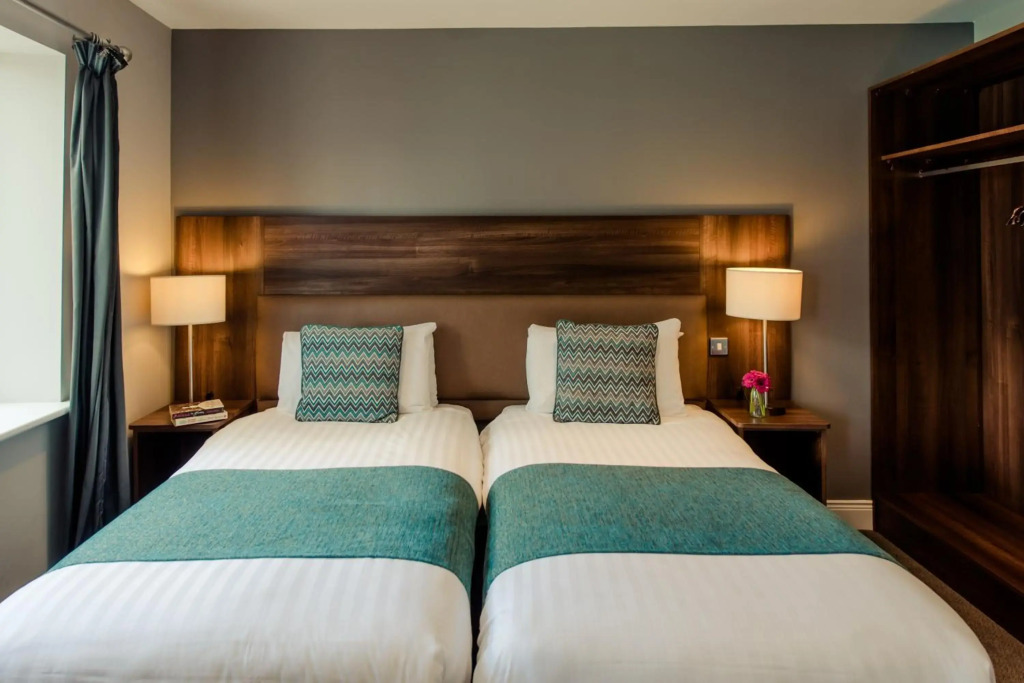 Scotts Hotel