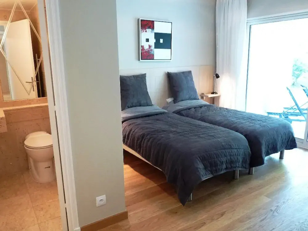 Apartment 1 bedroom in residence Golden Gate Cannes - France