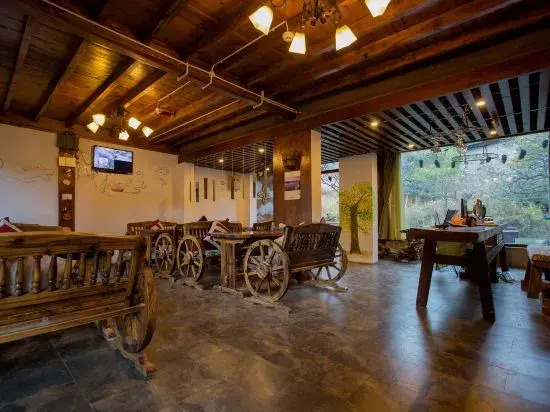 Theme Lovertree Holiday House
