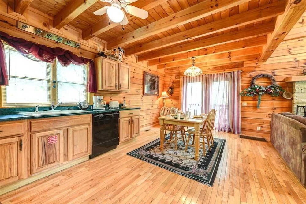 Cherished Memories, 2 Bedrooms, Jetted Tub, Near Golf Course, Sleeps 6