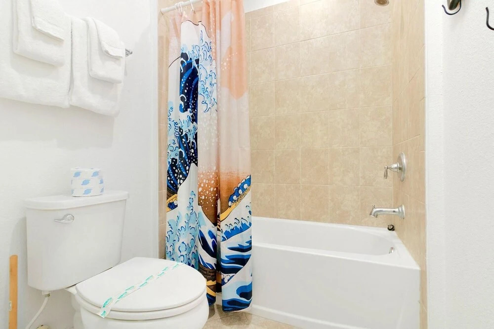 Stylish 3BR Townhouse With Pool Near Disney