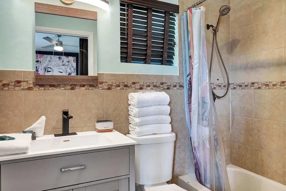 Rainbow Falls Estate For 8
