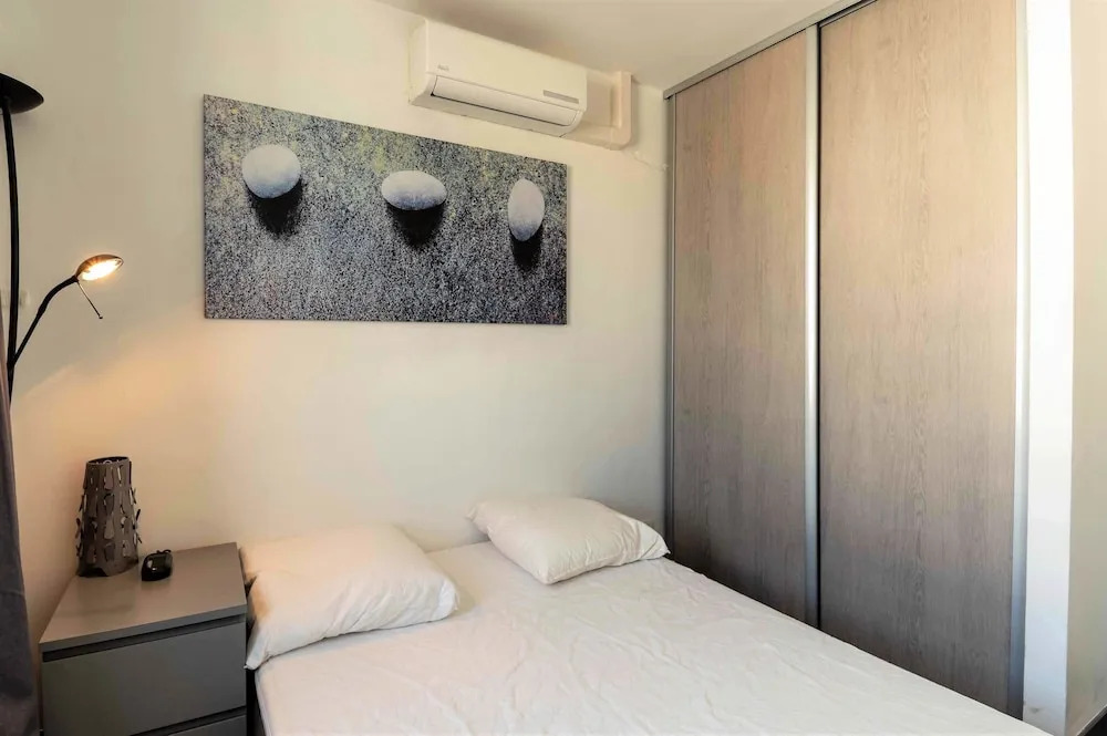 Two bedrooms Cannes Florida