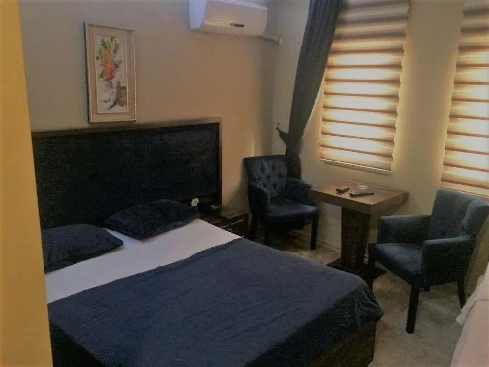 Grand Zeus Hotel