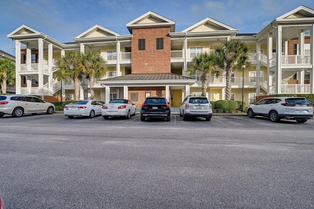 Murrells Inlet Condo w/ Pool Access: Near Beach!