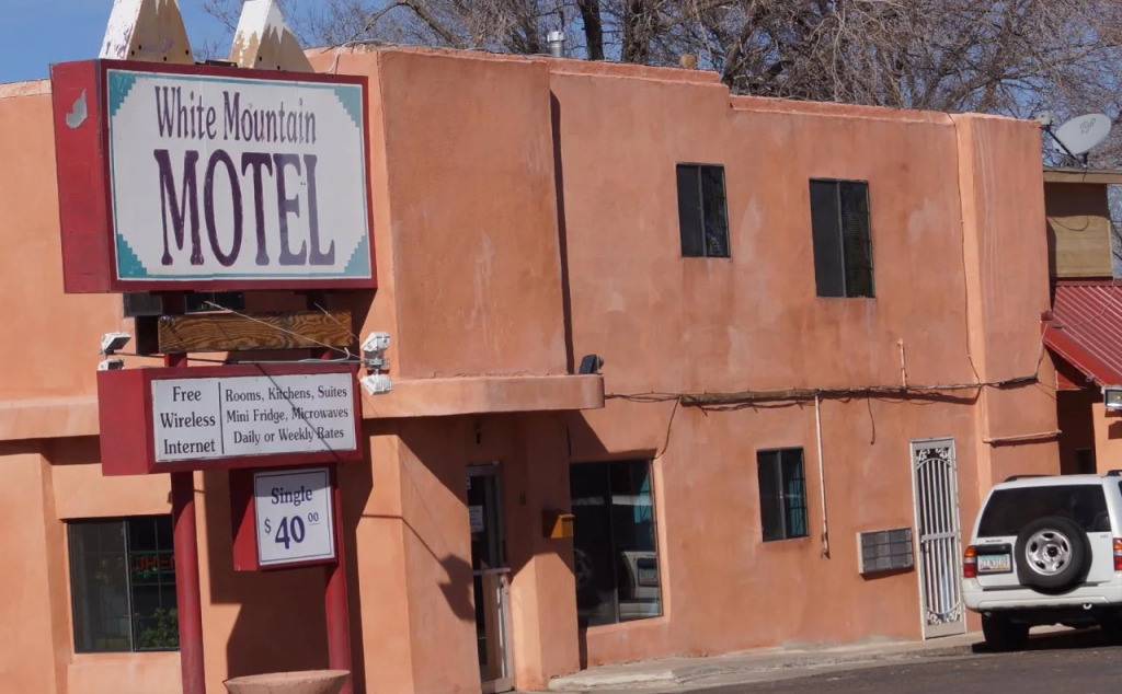White Mountain Motel