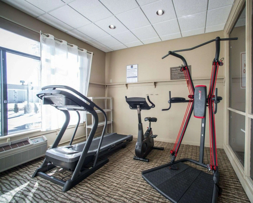 Comfort Inn & Suites Hazelwood - St Louis