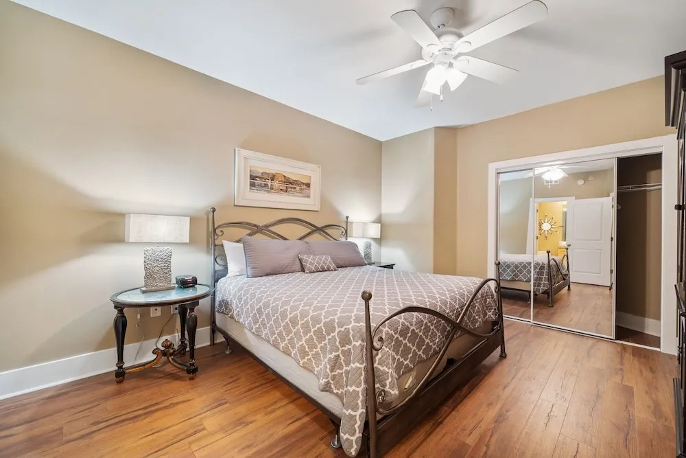 Crc0213 3 Bedroom Condo