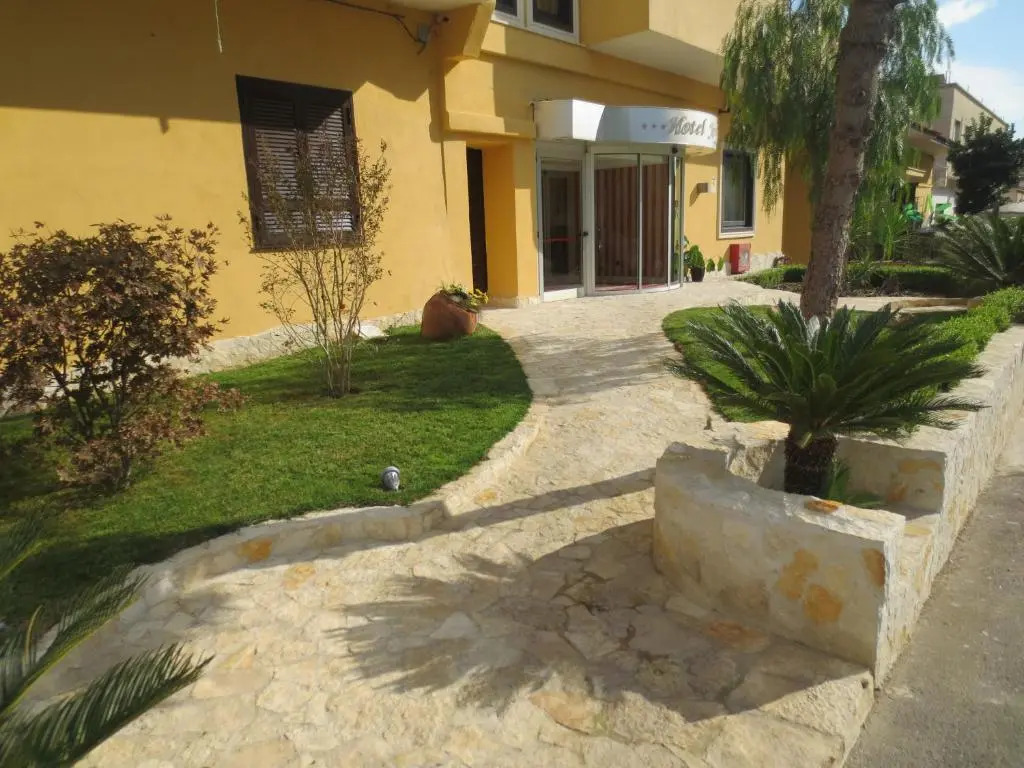 Hotel Joyfull