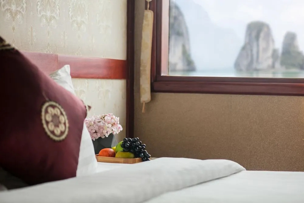Halong Fantasea Cruise