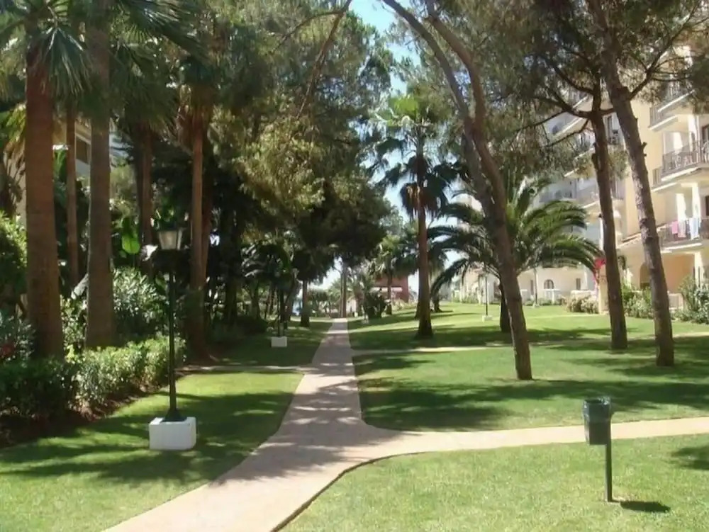 Beachfront Urb. Luxury Apartment 1