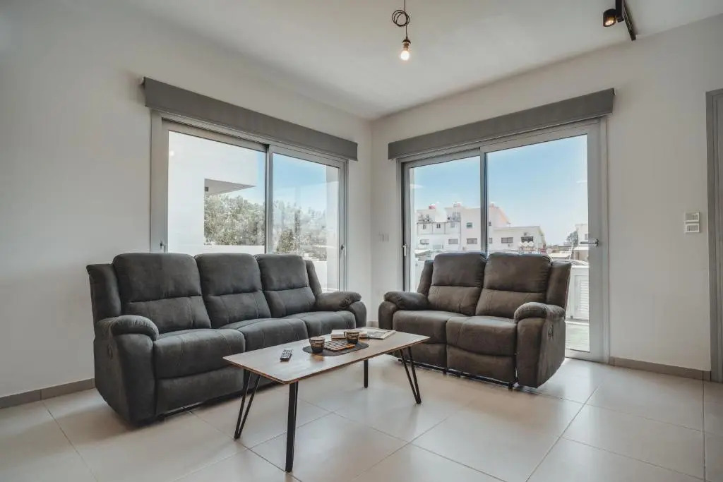 Stay in Style in Modern 3 Bedroom Villas Near Nissi Beach & Square