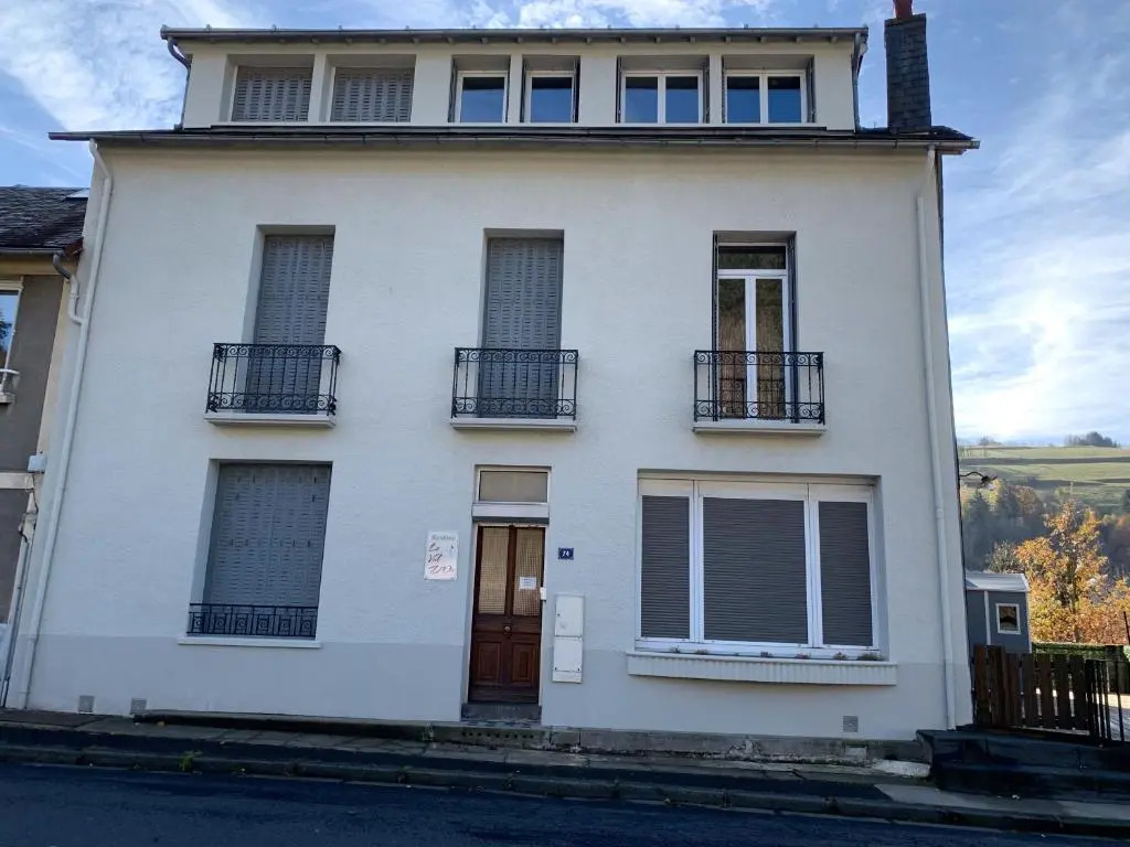 Appartement lumineux N°6 Le Val D'or - 4 personnes - 1 chambre avec petit balcon