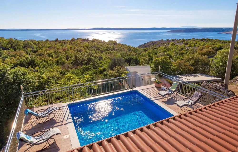 Beautiful Home in Jablanac With Wifi and 5 Bedrooms