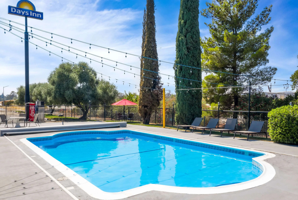Days Inn by Wyndham Red Bluff