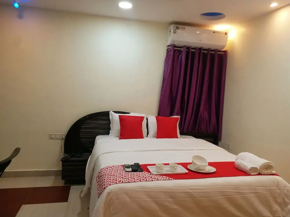 OYO 12812 Four Seasons Villa