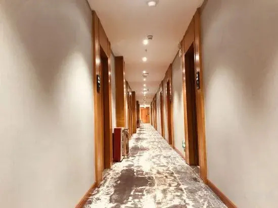 MeiYe Hotel (Guangzhou Shixi Subway Station)