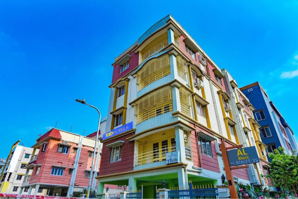 FabHotel Capital Casa - Newtown Bus Stand