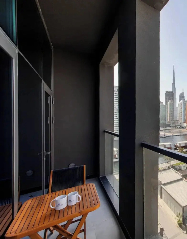 Premium 1BR Apartment at 15 Northside