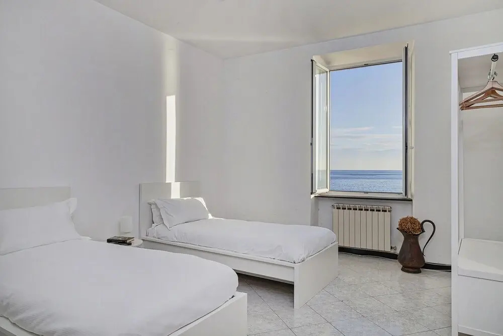 Sea Sound Apartment with Terrace