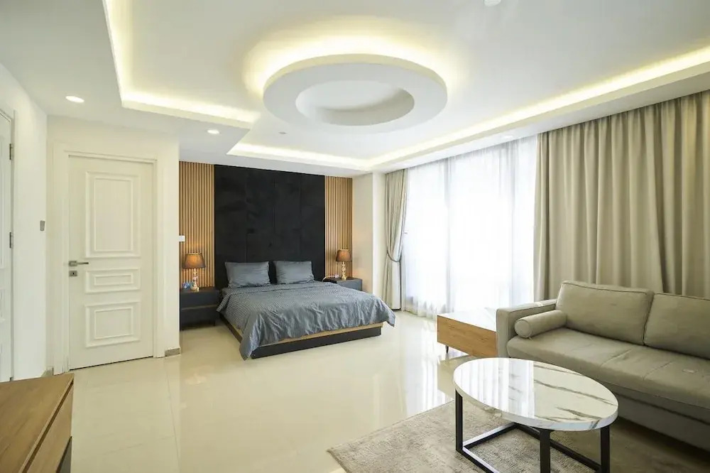 Amazing Penthouse Apartment With Rooftop Pool&bar