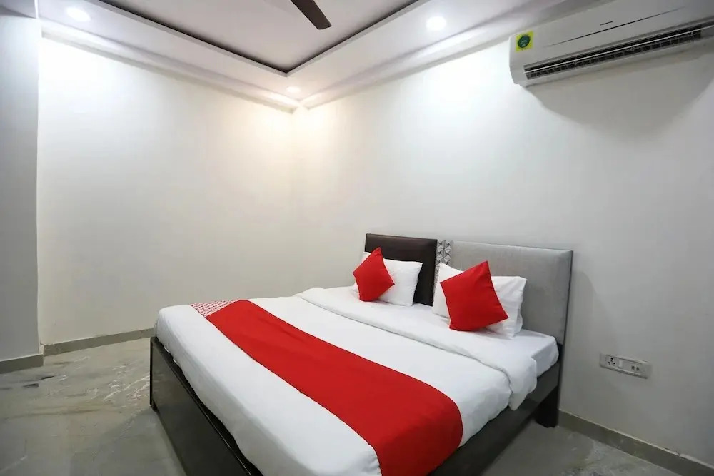 Aashiana Guest House by OYO Rooms