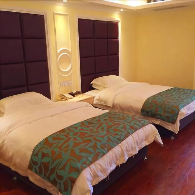 Flange Flower Hotel