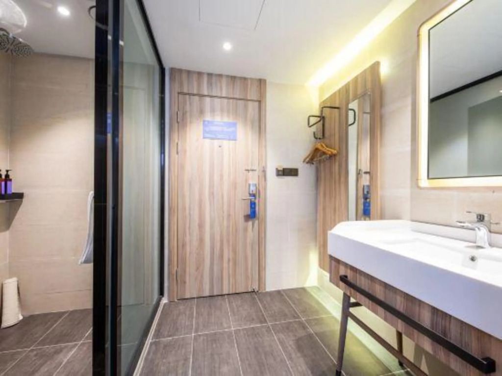 Отель Hanting Premium Nanjing Jiangpu Yanchuang Garden