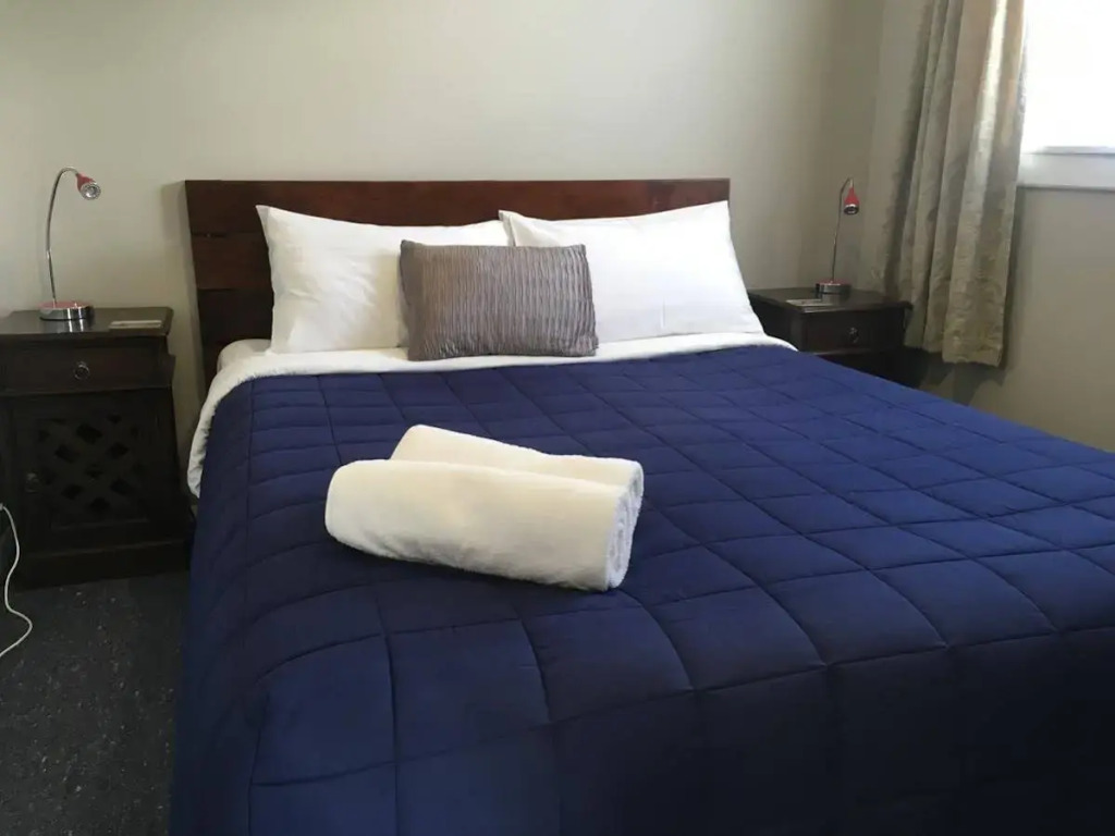 Burkes Pass Country Motels