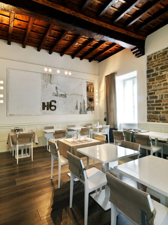 GombitHotel