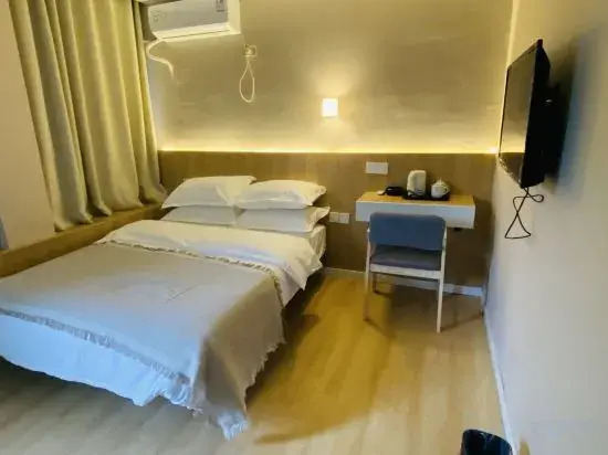 Shouxian Hancheng Express Hotel