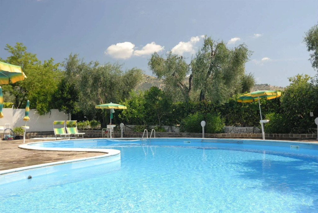 Hotel Apeneste