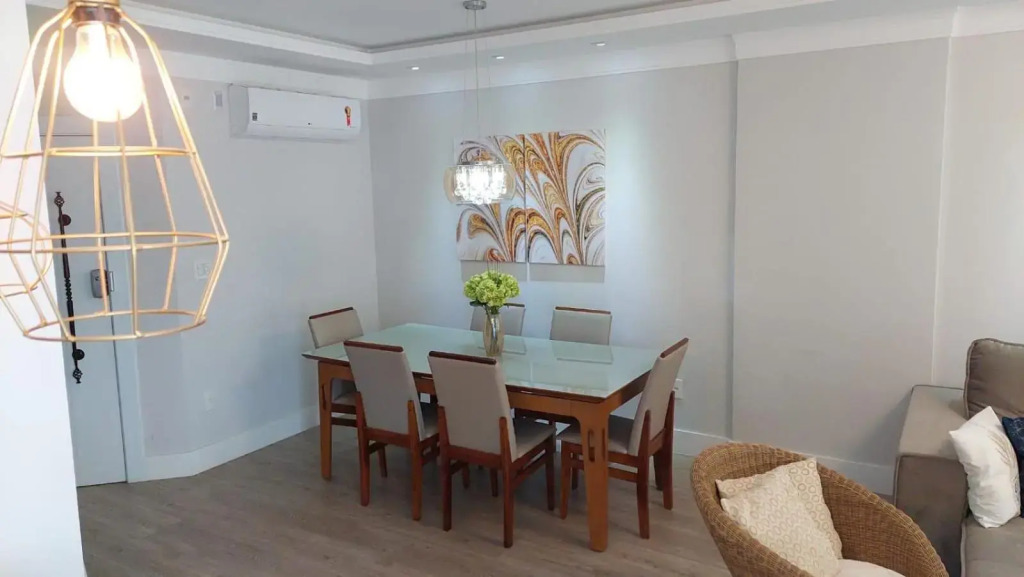 Apartamento fino acabamento 3 suítes e 2 garagens