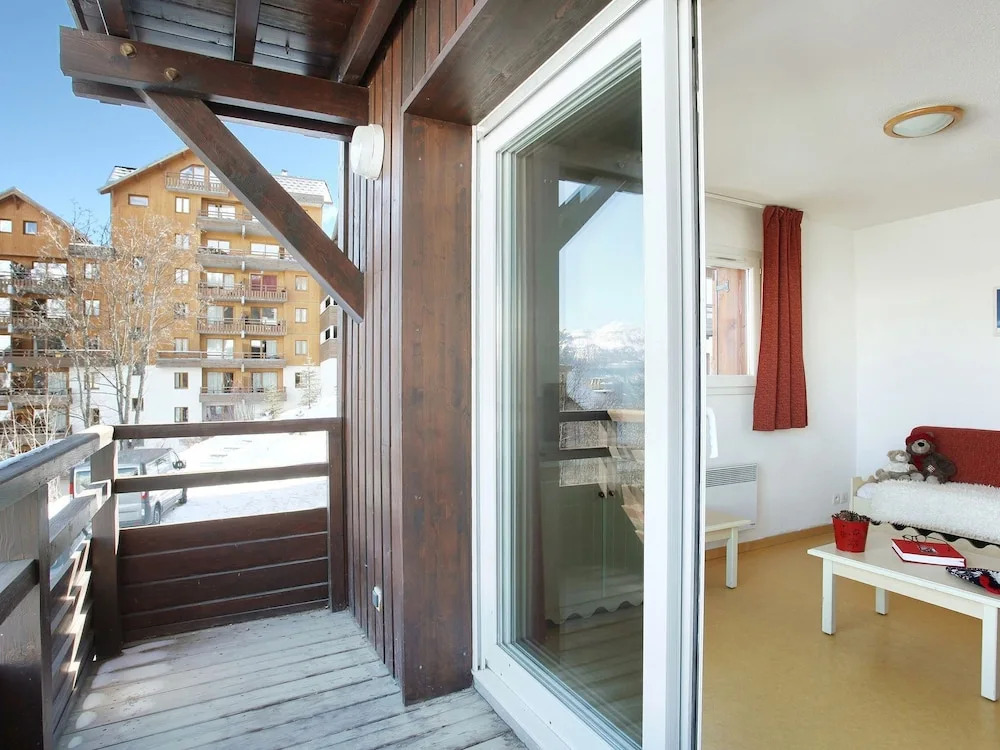 Studio in the Ecrin National Park in Charming Puy St Vincent