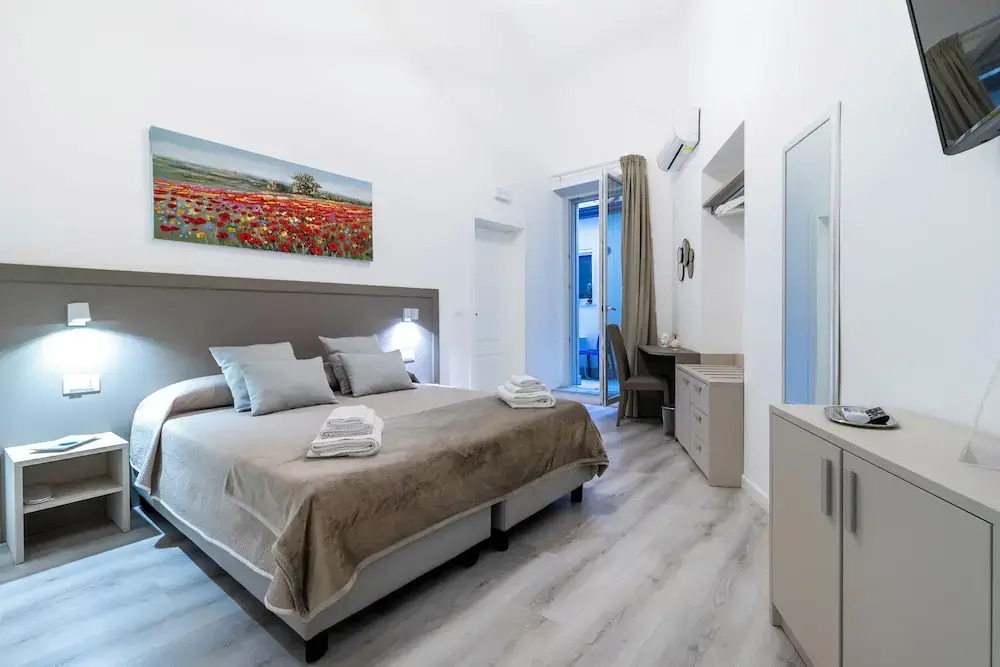 Heart City Rooms