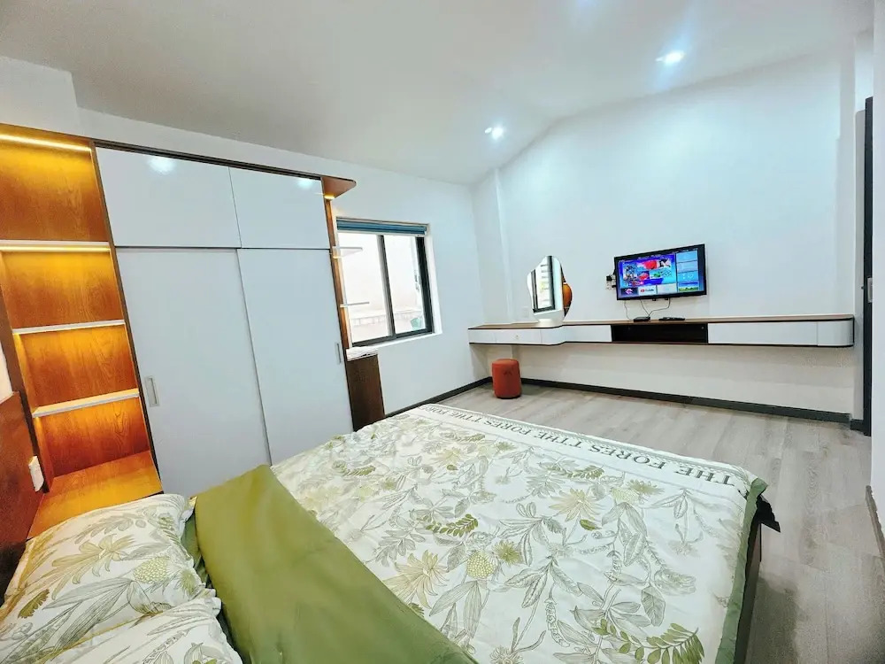 Louis Otis Apartment 03