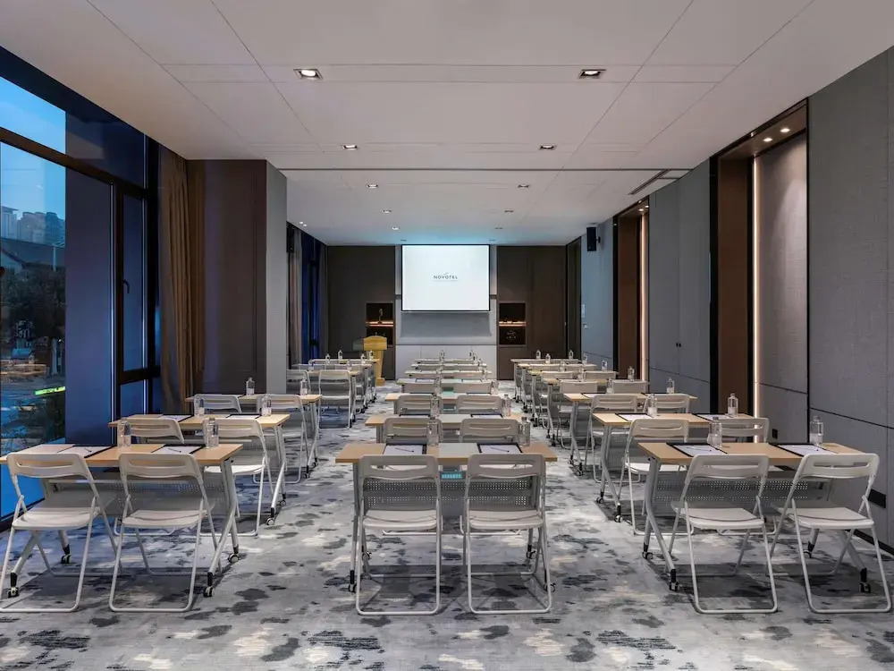 Ji Hotel (Tianjin Drum Tower)