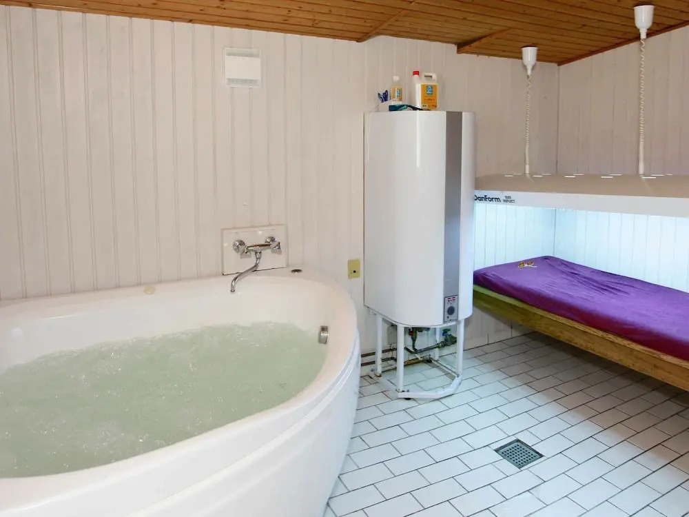 Quaint Holiday Home in Dannemare With Whirlpool