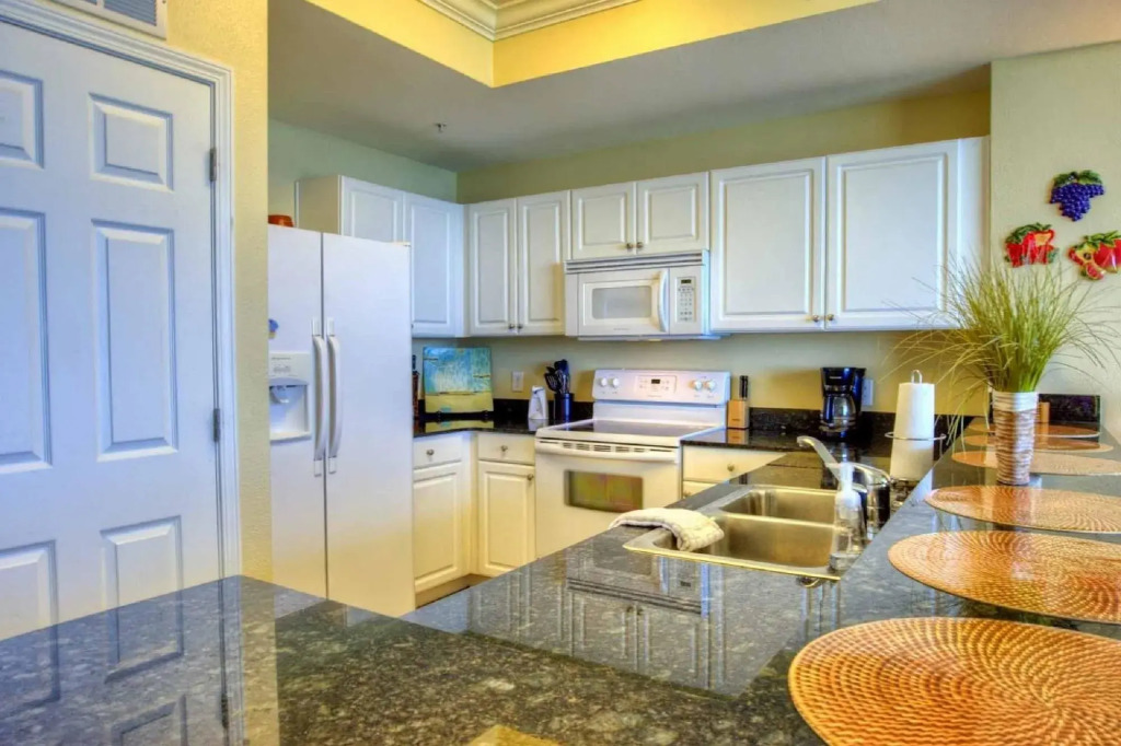 1706 Tidewater Beach Resort