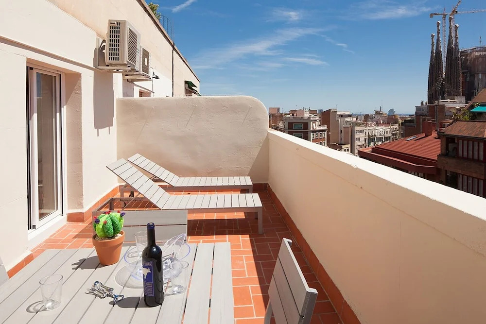 Ola Living Sagrada Familia