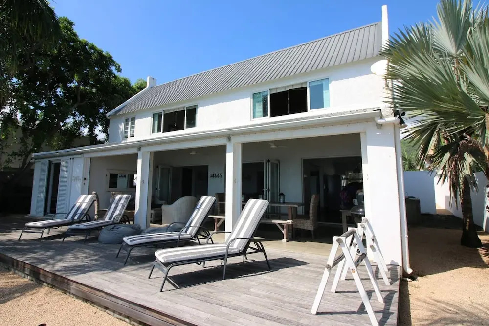 Villa Castafiore, 5 Chambres, Baie De Tamarin