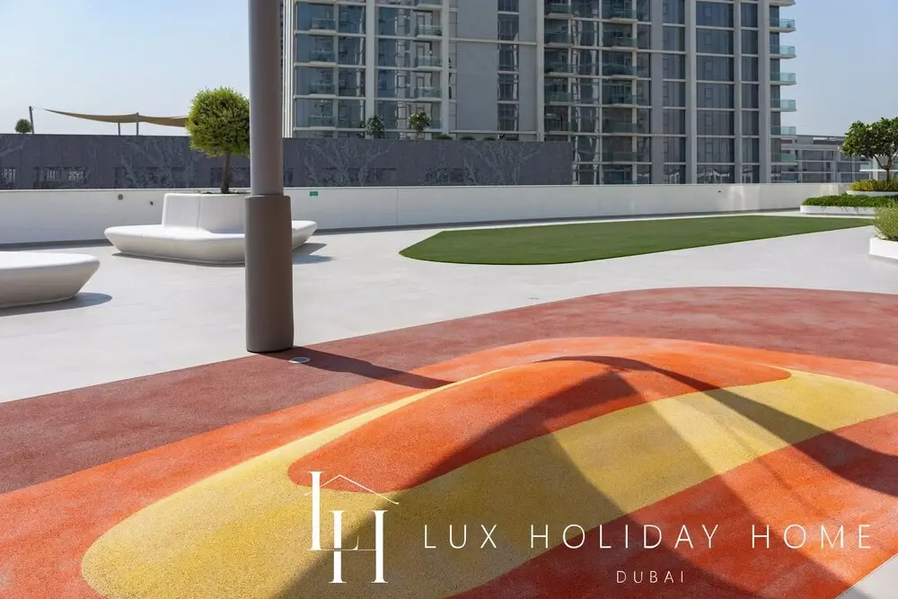 LUX The Burj Khalifa Lagoon View Suite 4