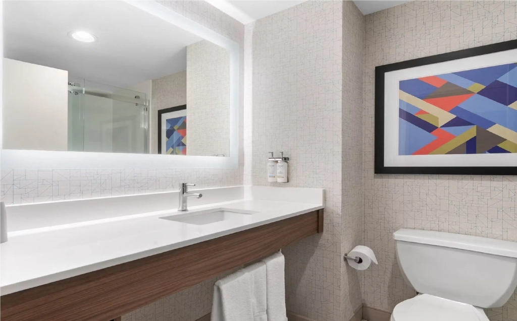 Holiday Inn Express Hotel & Suites Coralville by IHG
