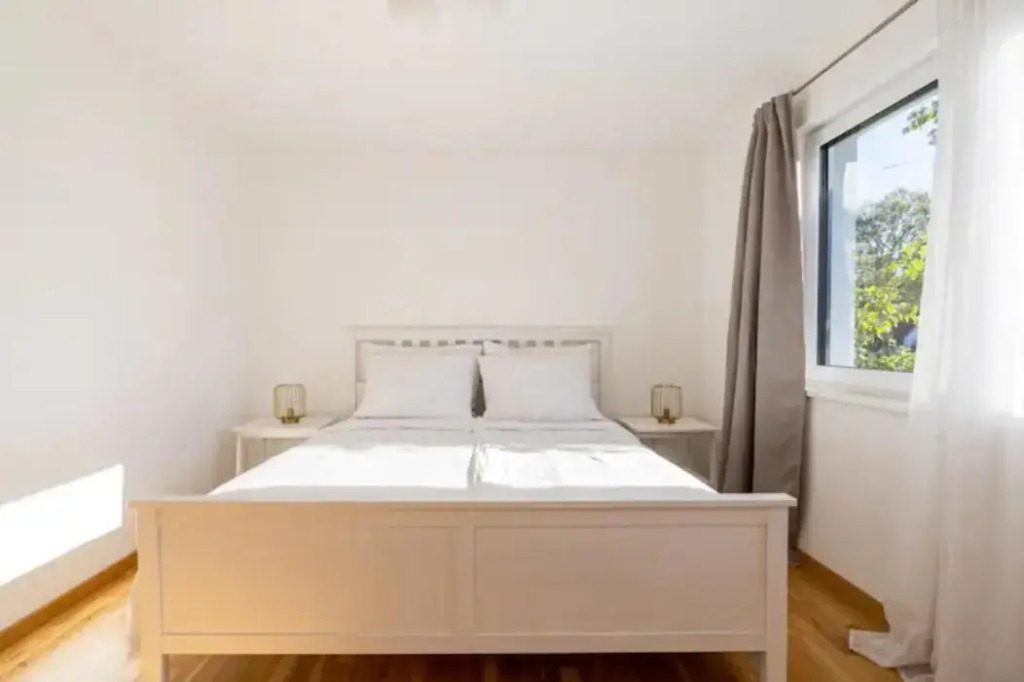Near Lake Fully Furnished Beautiful Apartment