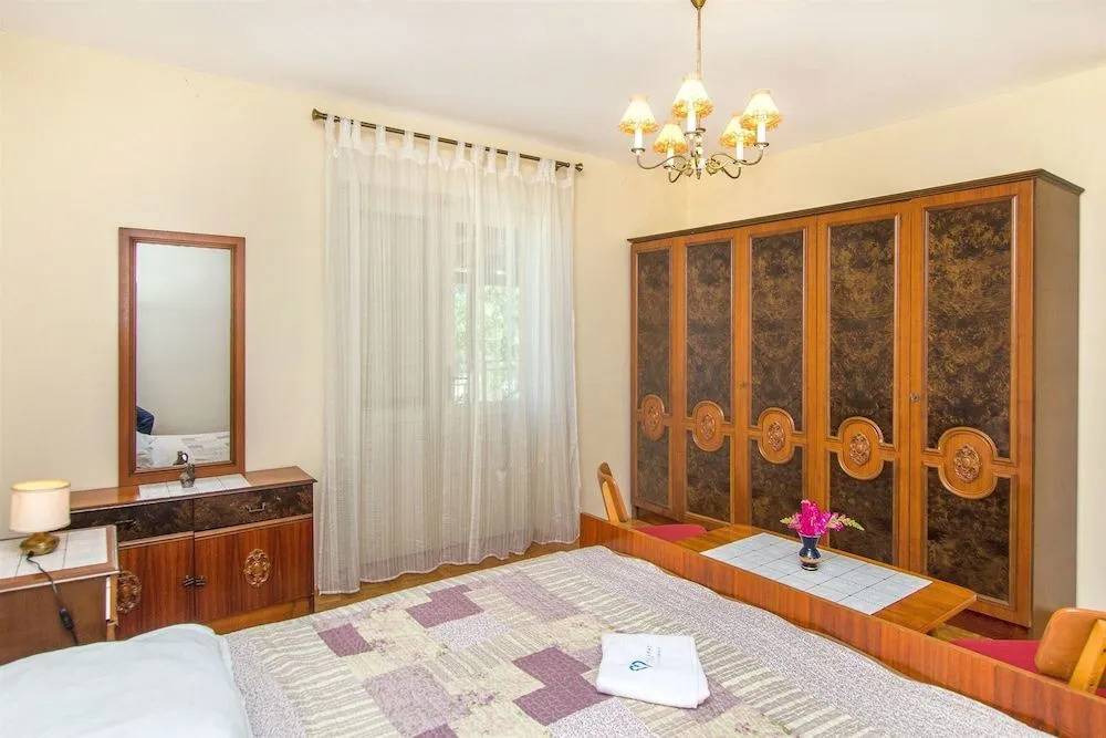 Apartment Ojdana