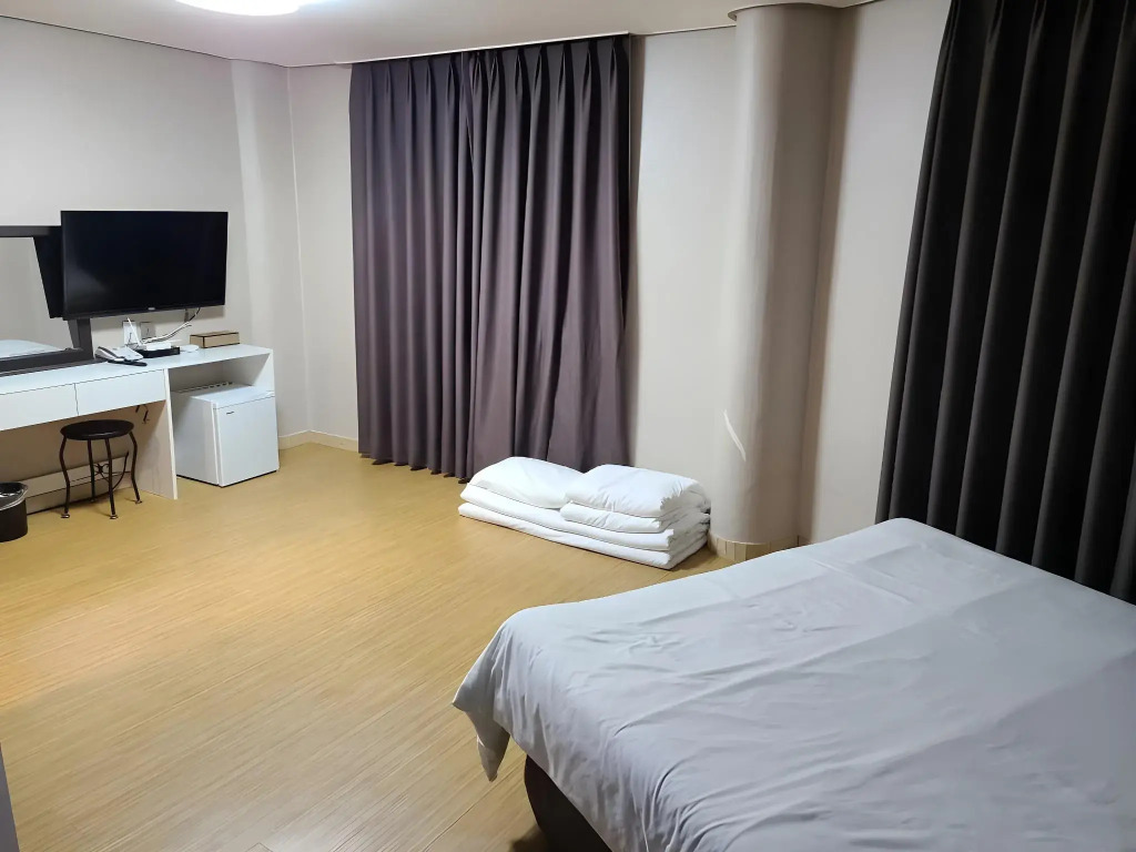 Jeju Orastay Hotel