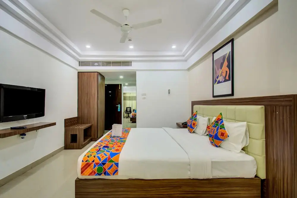 Fabhotel Sherwood Suite