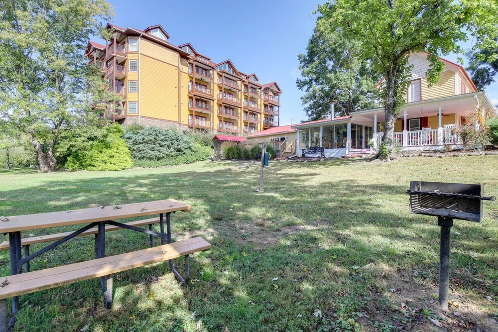 Sevierville Vacation Rental: 6 Mi to Dollywood!