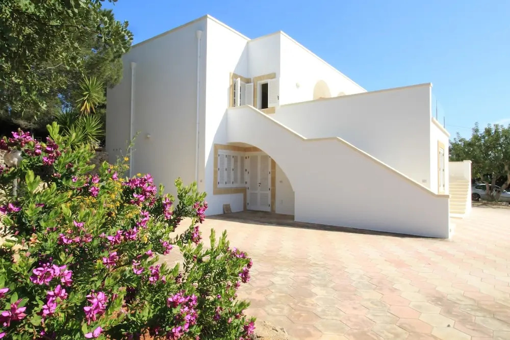 Villa Perla Bianca by LoveSud